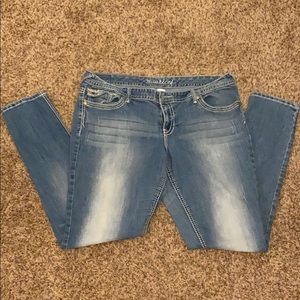 Maurices light washed jeans